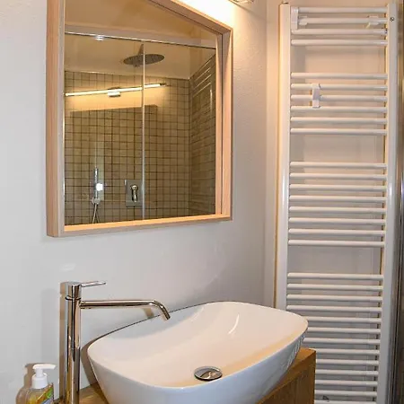 דירה Jupliuc Cir 0195 & Cir 0196 *